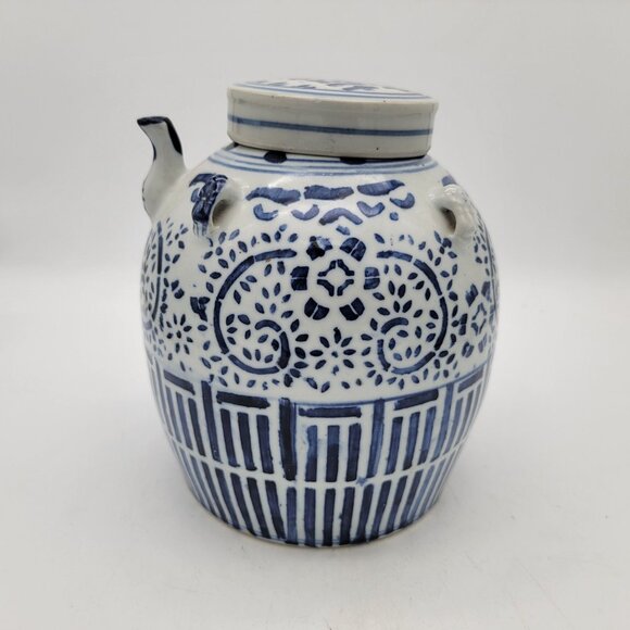 Vintage Chinese Blue & White Ceramic Water Jug Wine Pot w Spout - Picture 1 of 7